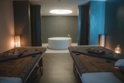 1 Hour Foot Relaxing - Free Transportation - Price and time: what one hour really buys you