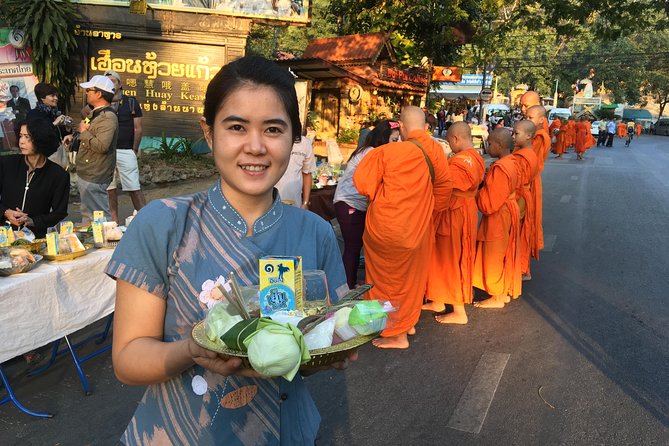 4 highlights: Sticky Waterfall/Elephants/local market /Wat Banden - Key highlights you will feel fast