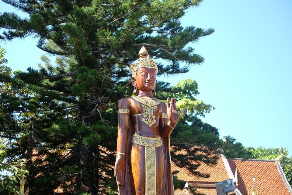 4-Hour Doi Suthep & Hmong Hill Tribe Village from Chiang Mai - Price and value: why $36 can make sense here