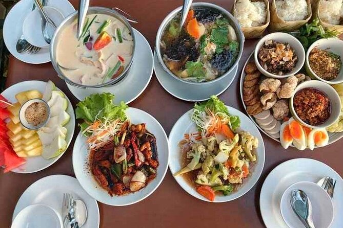 Authentic Chiang Mai 4-Hour Bicycle Tour with Northern Food - Why This Chiang Mai Bike-and-Food Tour Feels Local