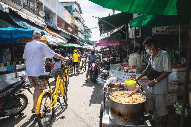 Authentic Chiang Mai 4-Hour Bicycle Tour with Northern Food - Who This Tour Suits Best (And Who Might Be Happier Elsewhere)