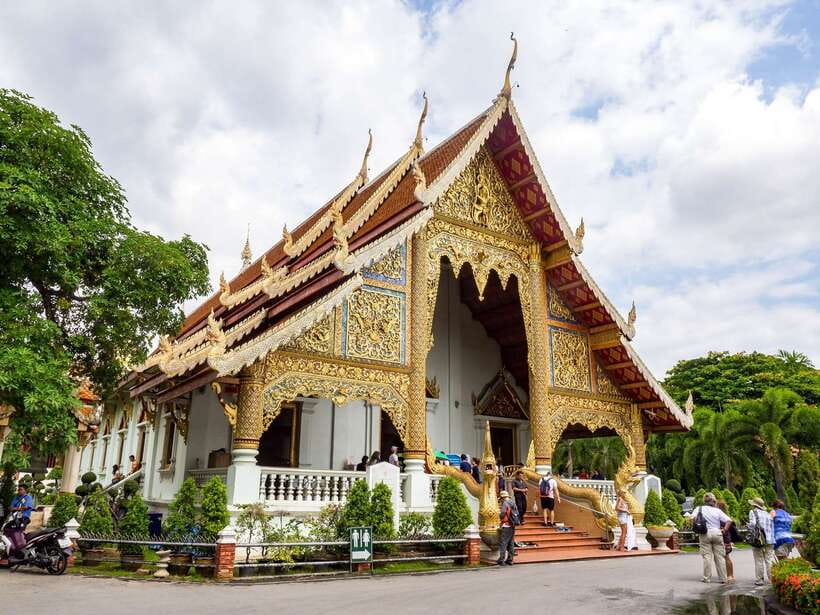 Chiang Mai: 3 Hour Old City and Temples Guided Walking Tour - Key Takeaways Before You Walk