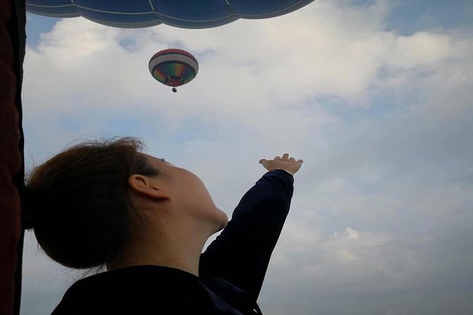 Chiang Mai Balloon Adventure: Classic Basket Balloon Ride - Safety rules that matter in real life (especially for kids and weight)
