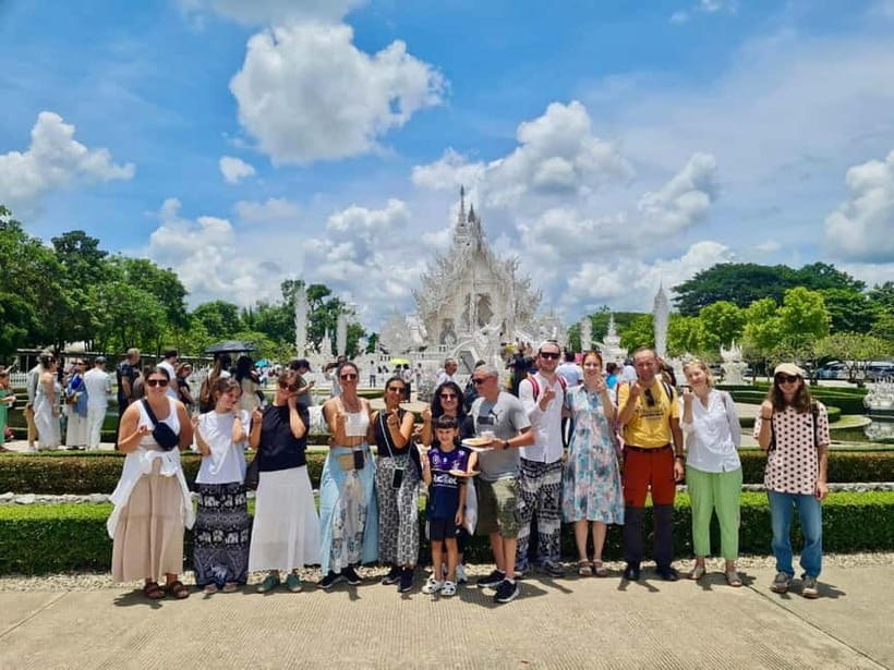 Chiang Mai: Chiang Rai Famous Temples & Hot Springs Day Trip - Pickup Points, Getting to the Van, and Staying Sane on the Road