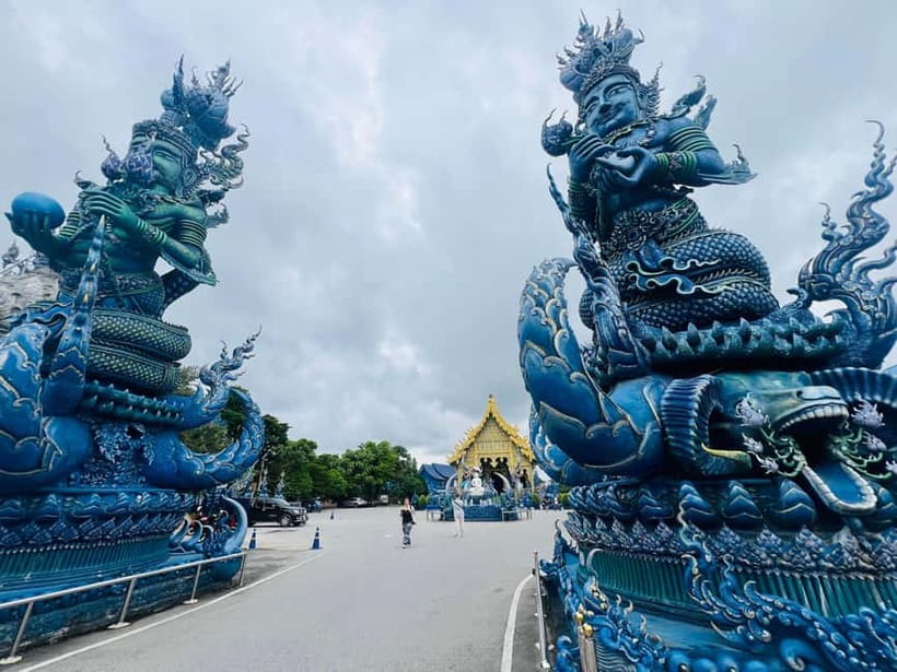 Chiang Mai: Chiang Rai Highlights in One Day - Wat Rong Suea Ten Blue Temple: where the color does the talking