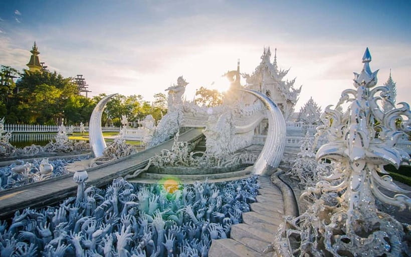 Chiang Mai: Chiang Rai Temples, Golden Triangle & Boat Tour - How the 15-hour Chiang Rai highlight run actually feels