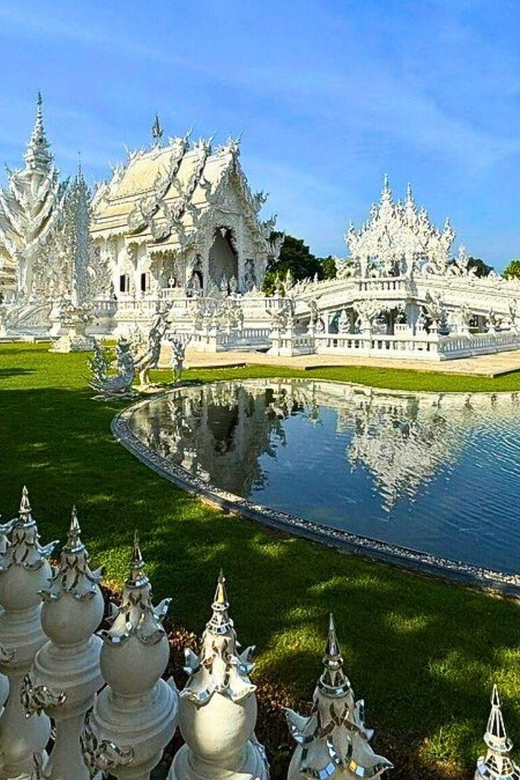 Chiang Mai: Chiang Rai Temples, Golden Triangle & Boat Tour - Golden Triangle and the Mekong long-tail boat: the border-meets-river combo