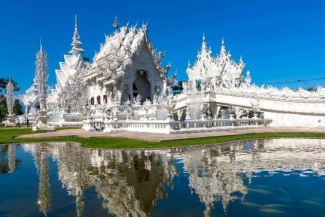 Chiang Mai - Chiang Rai Temples, Long Neck Karen, Golden Triangle - A long drive to Chiang Rai that shapes the whole day