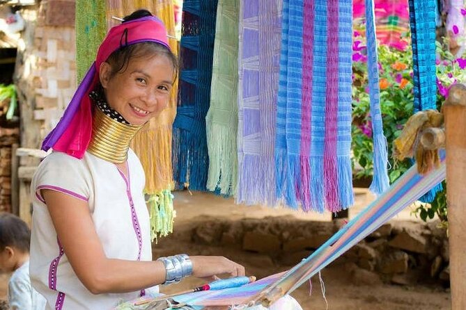 Chiang Mai - Chiang Rai Temples, Long Neck Karen, Golden Triangle - Food, comfort, and the timing grind (the part no one wants to sugarcoat)