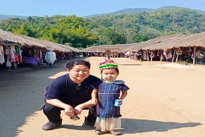 Chiang Mai-Chiang Rai: White Temple-Black Museum-Blue Temple - Longneck Karen village: cultural visit, time-limited, and worth thinking about
