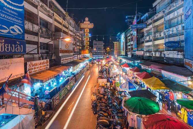 Chiang Mai City Tuk Tuk Tour - Half Day - Tha Phae Gate: the city’s meeting point (and a break from walking)