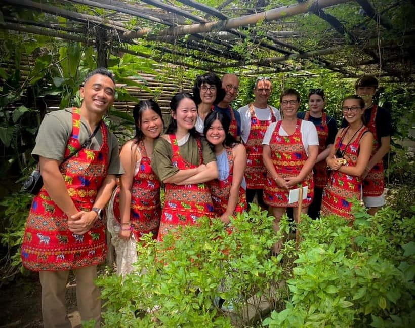 Chiang Mai: Cooking Class, Market & Thai Herbs Garden Tour - Hotel Pickup, Market Walk, and Thai Herb Garden: Where the Flavors Start