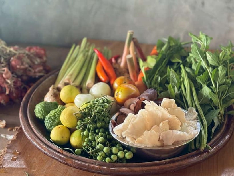 Chiang Mai: Cooking Class with Market and Pickup - Hands-on Thai cooking: how the class actually teaches