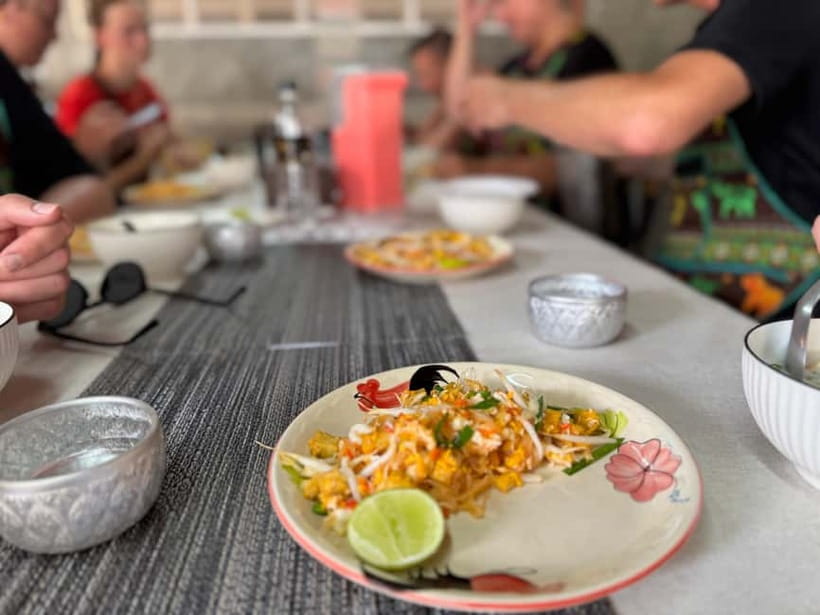 Chiang Mai: Cooking Class with Market and Pickup - What you’ll cook: soups, stir-fries, curries, and the mango sticky rice finish