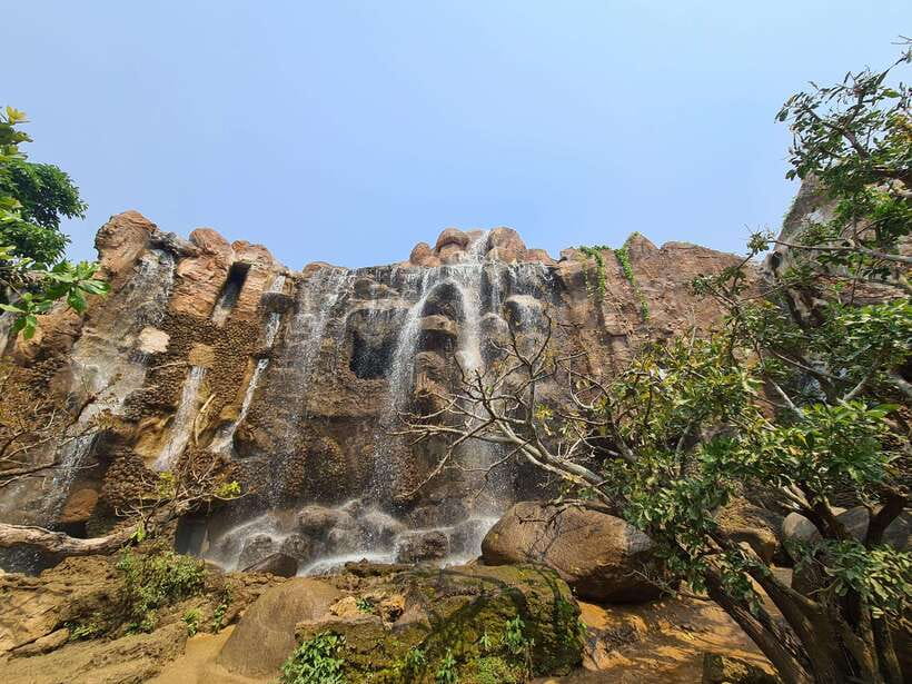 Chiang Mai: Dantewada Land of Angels & Sticky Waterfall Tour - Dantewada Land of Angels: man-made wonderland with real photo value