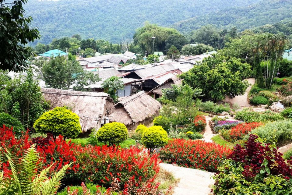 Chiang Mai: Doi Suthep and Hmong Village Half-Day Tour - Wat Phra That Doi Suthep: What You’ll Actually Spend Time Doing