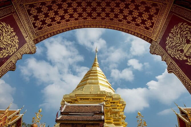 Chiang Mai Doi Suthep Temple and Wat Pha Lat Hike - Two temples, one mountain day: Wat Pha Lat plus Doi Suthep