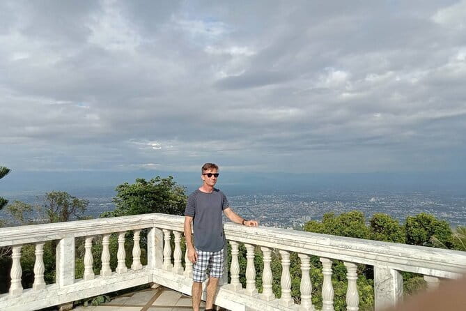 Chiang Mai Doi Suthep Temple and Wat Pha Lat Hike - The songthaew ride: why the transport is part of the experience