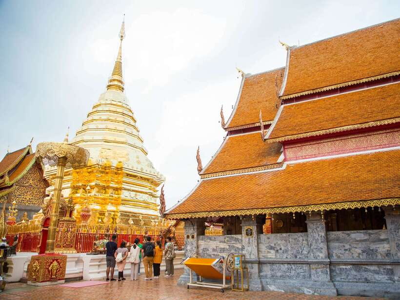 Chiang Mai: Doi Suthep, Wat Umong, and Pha Lat Sunrise Tour - Wat Pha Lat: Jungle Silence and Statues You Notice Slow