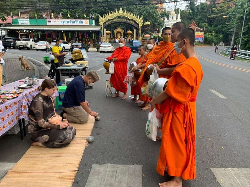 Chiang Mai: Doi Suthep, Wat Umong, and Pha Lat Sunrise Tour - Value Check: What You’re Really Paying For