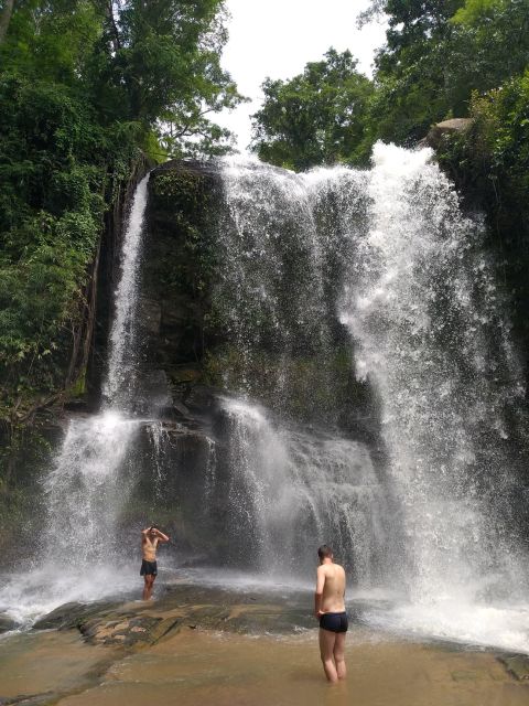 Chiang Mai: Elephant Sanctuary & Jungle Trek w/ Waterfall - Shan Village lunch: a break that feels local, not touristy