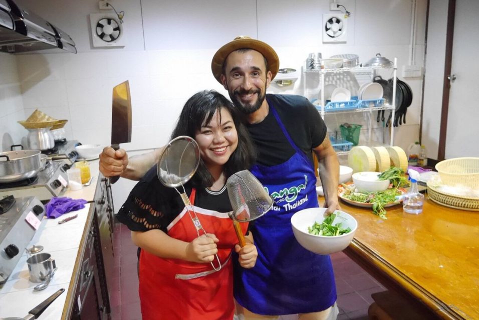 Chiang Mai: Evening Cooking Class and Local Market Visit - Evening in Chiang Mai: the flow makes it easy