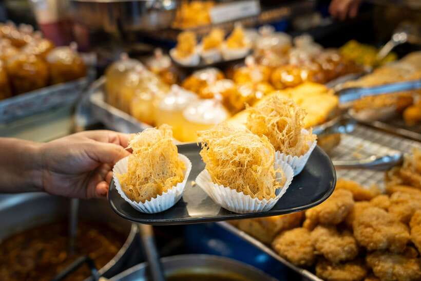 Chiang Mai: Evening Sightseeing and Local Food Guided Tour - Price and Value: What You Get for About $45