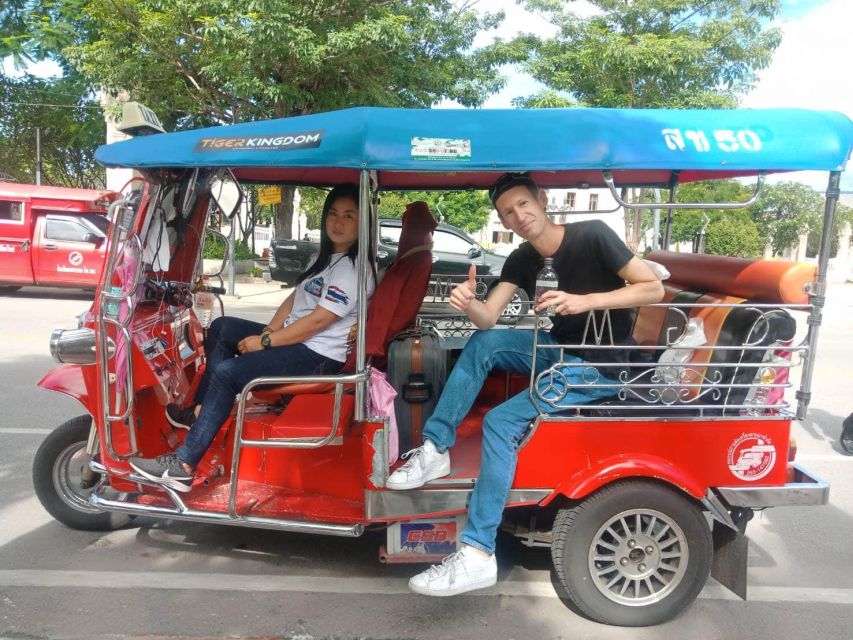 Chiang Mai: Exploration of Old City by Private Tuk-Tuk - Driver language, what you’re really buying, and temple entry reality