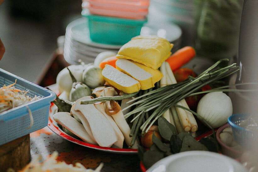 Chiang Mai: Half Day Cooking Class at Organic Farm - Spice Control and Ingredient Options (Spicy or Mild, Vegetarian or Vegan)