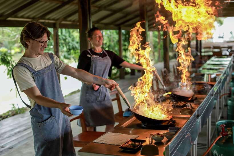 Chiang Mai: HALF-DAY COOKING COURSE at a Thai Cooking Farm - Key things that make this cooking course worth your time