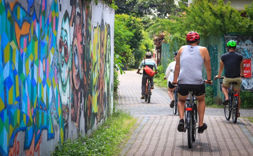 Chiang Mai: Half-Day Old Town Cycling Tour - Price and Value: What $41 Buys You Here