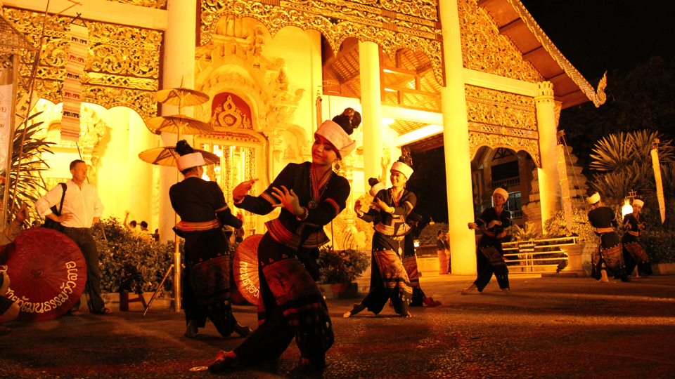 Chiang Mai: Historical and Culture Exploration Walking Tour - Timing, walking pace, and what to wear in the old town
