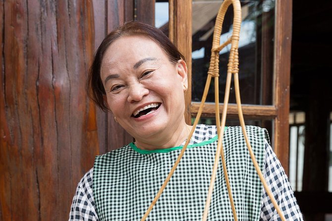 Chiang Mai Home Cooking Class with Garden Tour & Hotel Transfers - Guides, tools, and the little extras that make it stick