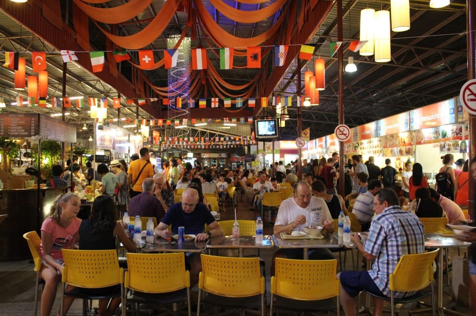 Chiang Mai: Kalare Night Bazaar Boxing Stadium Muay Thai - Kalare Night Bazaar Boxing Stadium: what kind of night it is