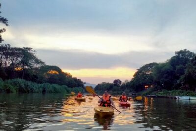Chiang Mai: Kayak Under the Stars – 6 km to the Heart of the City - The Gear and Crew Setup That Makes Night Kayaking Less Stressful