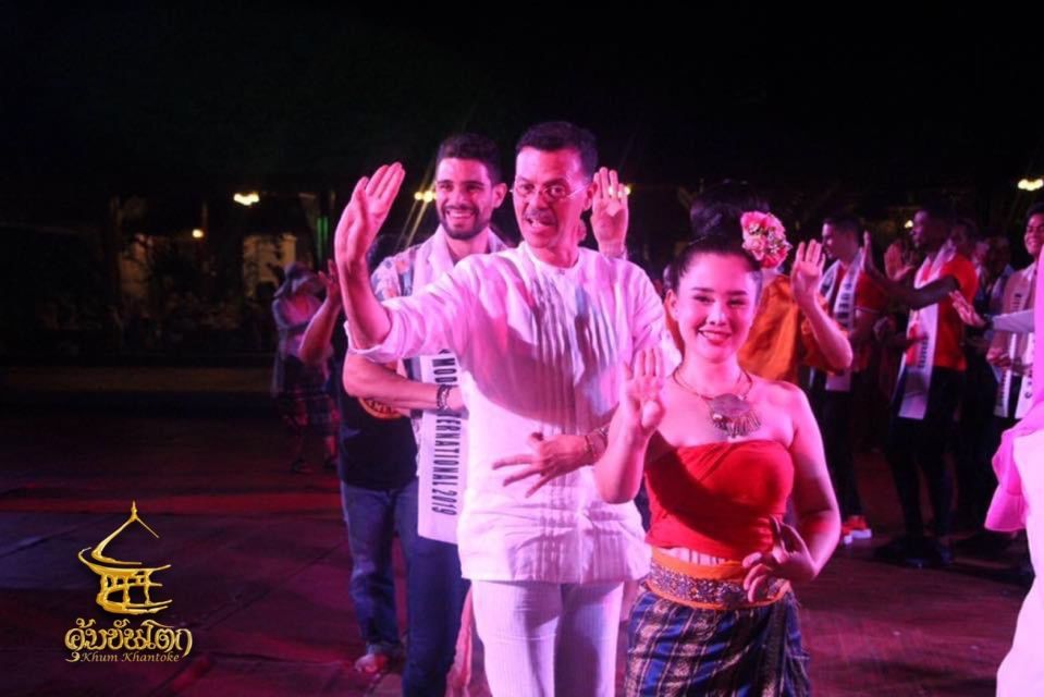 Chiang Mai: Khum Khantoke Northern Thai Cuisine and Show - Timing that matters: restaurant open at 6:30, show 7:15–8:15