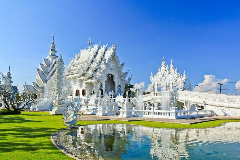 Chiang Mai: Long Neck Village & Chiang Rai’s Iconic Temples - Thai buffet lunch near the White Temple: the reset you’ll want