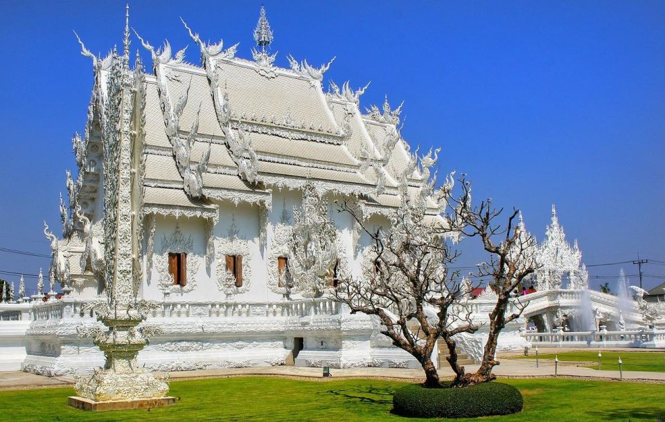 Chiang Mai: Long Neck Village & Chiang Rai’s Iconic Temples - Wat Rong Suea Ten (Blue Temple): quieter, calmer, and worth the stop