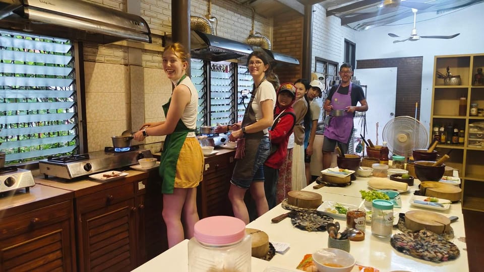 Chiang Mai: Morning Cooking Class with Market Visit - Market Visit: What You’ll Actually Learn While Shopping