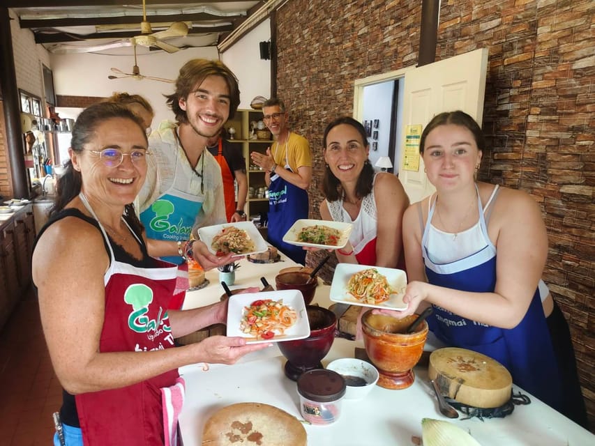 Chiang Mai: Morning Cooking Class with Market Visit - Hotel Pickup, Morning Timing, and the Fast-Start Reality