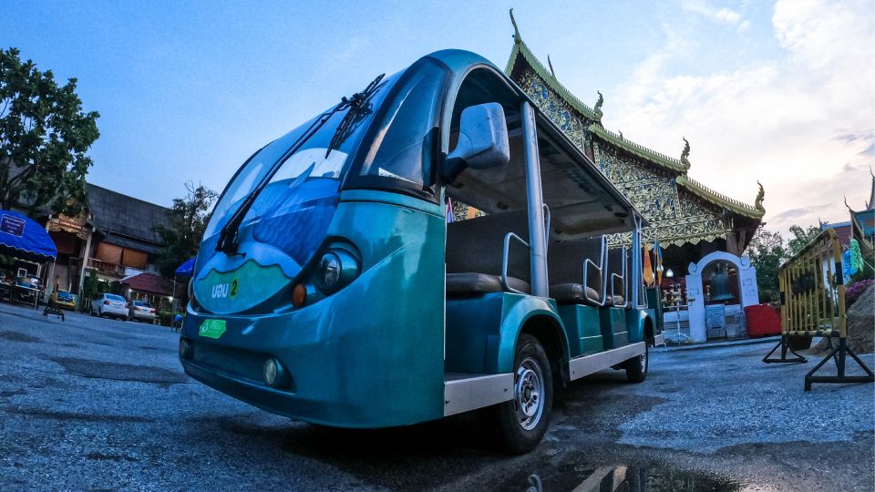 Chiang Mai: Nighttime City Highlights by EV Tram - Warorot Market, Tha Phae Gate, and War-or-where: Watching Night Life Glide By
