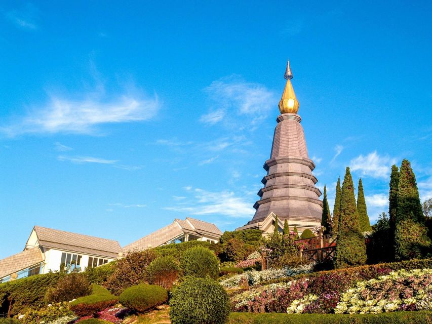 Chiang Mai: Pha Dok Siew Nature Trail & Doi Inthanon Trip - Morning Pickup and the Reality of a Joint Tour