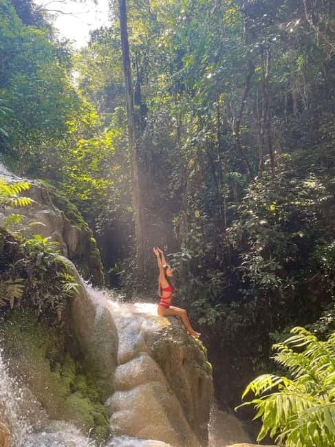Chiang Mai Sticky Waterfall Adventure-Climb Like Spider-Man! - Bua Thong Sticky Waterfall: the real Spider-Man moment