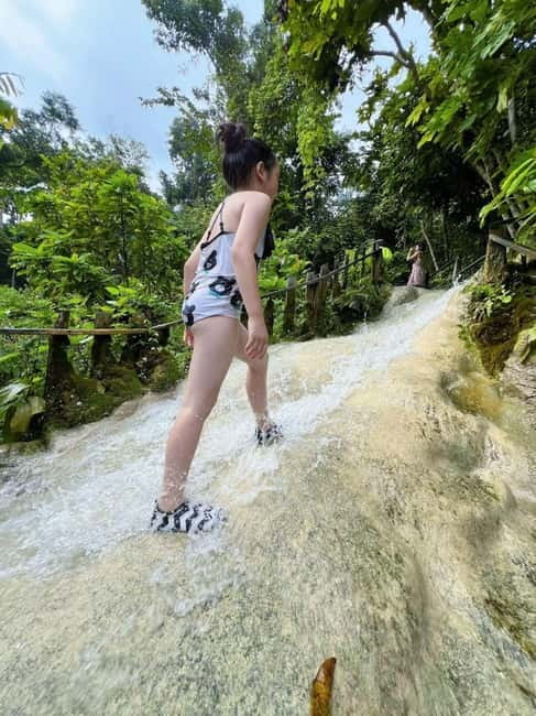 Chiang Mai Sticky Waterfall Adventure-Climb Like Spider-Man! - Getting there without stress: shared van pickup and meeting points