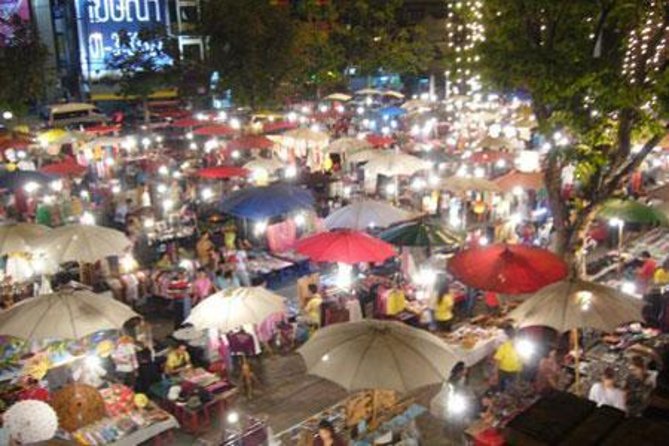 Chiang Mai Temples and Market Tuk-Tuk Evening Night Tour - Night-Temple Speed Run: Why This Tuk-Tuk Tour Feels Smart After Dark