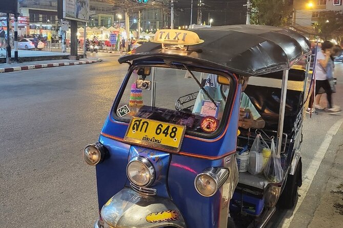 Chiang Mai Temples and Market Tuk-Tuk Evening Night Tour - Comfort, Rain, and Tuk-Tuk Reality Check