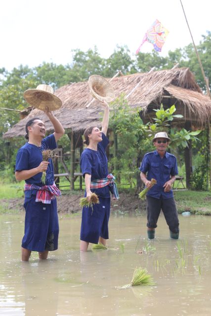 Chiang Mai: Thai Buffalo and Rice Planting Experience - Lunch on the farm: green chicken curry, herbal drink, and mango sticky rice