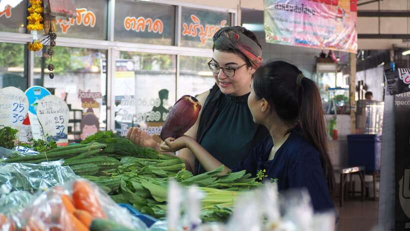 Chiang Mai: Thai Cooking and Market Tour with Lanna Smile - Vegetarian options: a real feature, not an afterthought