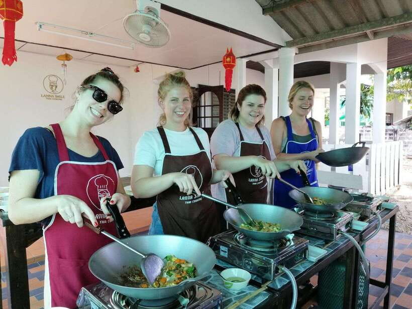 Chiang Mai: Thai Cooking and Market Tour with Lanna Smile - The 5-hour flow: pickup, market, then cooking at your pace