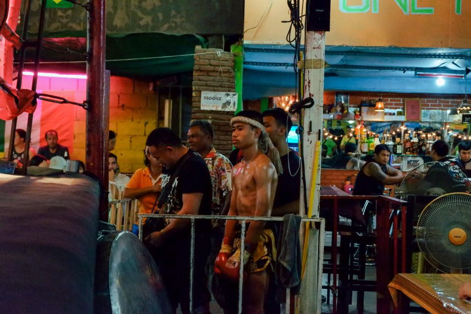 Chiang Mai: Thapae Boxing Stadium Muay Thai Match Ticket - VIP Perks: When Photo Time and Drinks Are Worth It